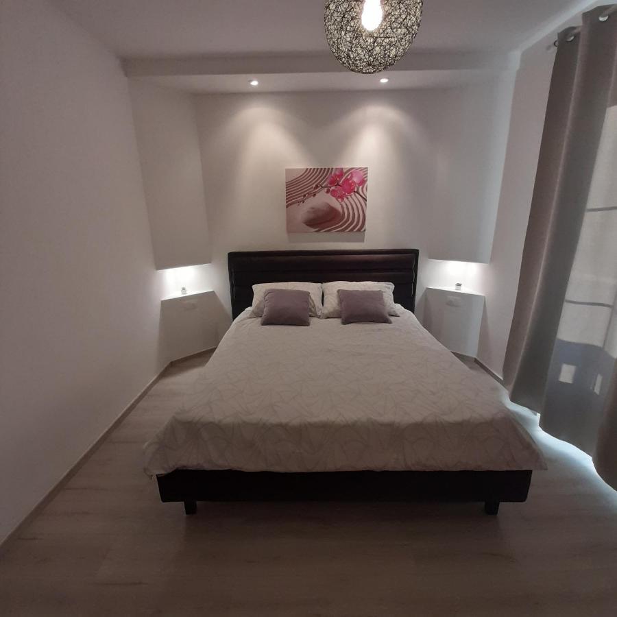Apartments Filipovic บีโอกราดนาโมรู ภายนอก รูปภาพ